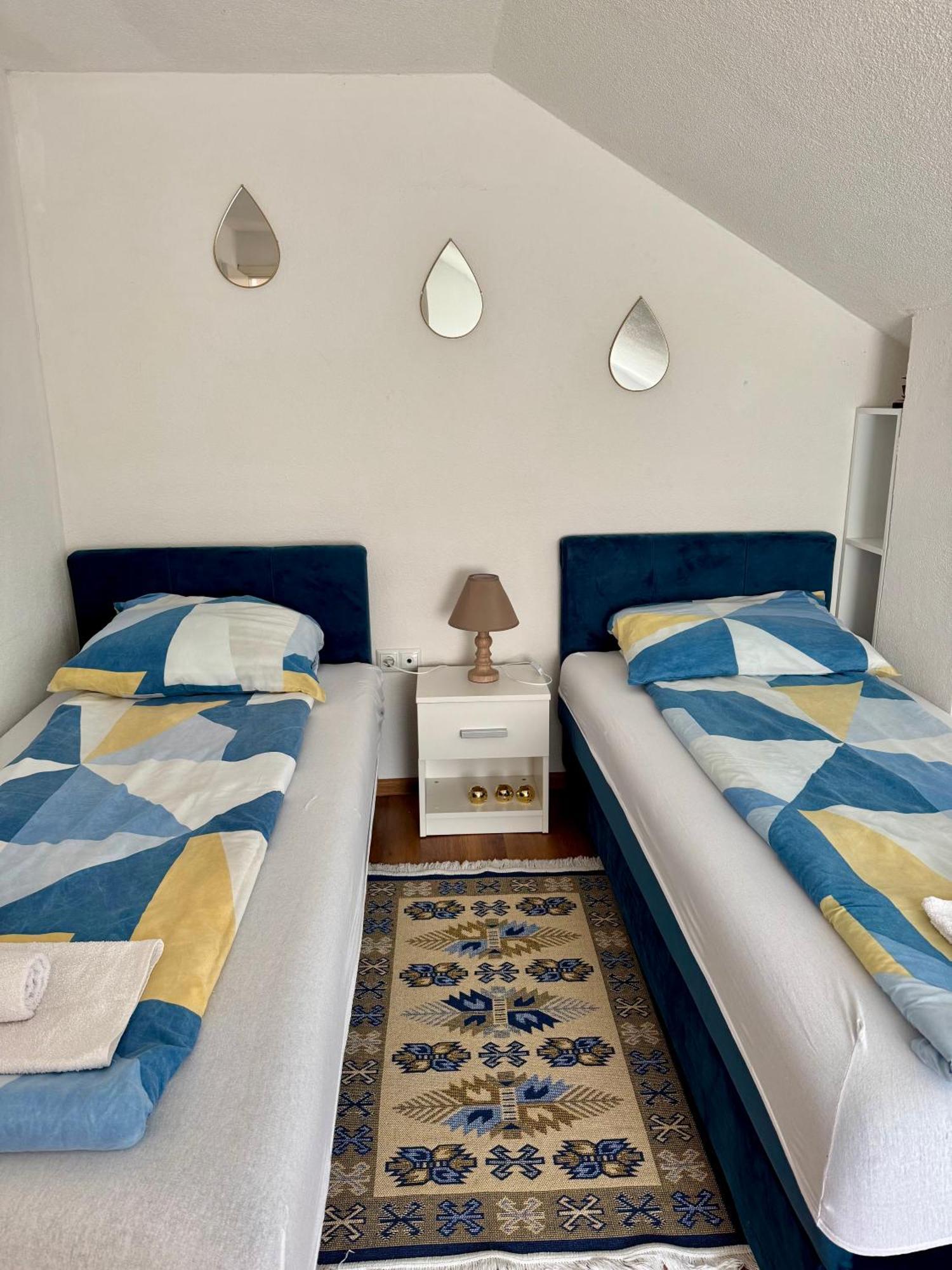 מוסטר Apartman Nar מראה חיצוני תמונה